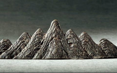 【拍坛过眼】明代铜作笔山