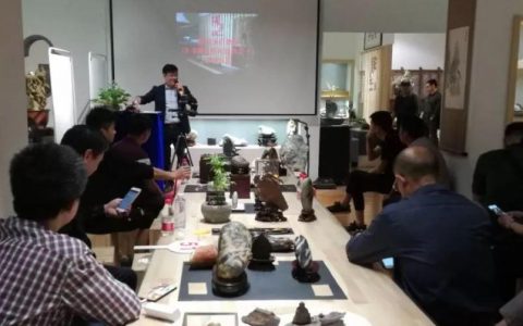 【5·8展会系列活动之一】55万元成交的“寿星”刷新高——淘石汇第15场拍卖圆满收官