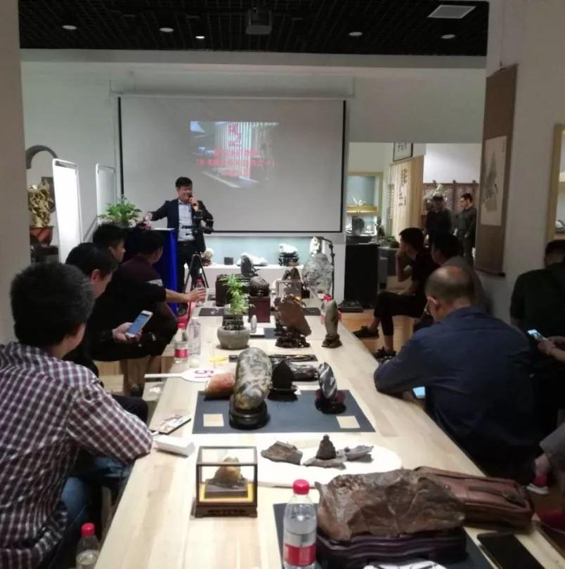 【5·8展会系列活动之一】55万元成交的“寿星”刷新高——淘石汇第15场拍卖圆满收官