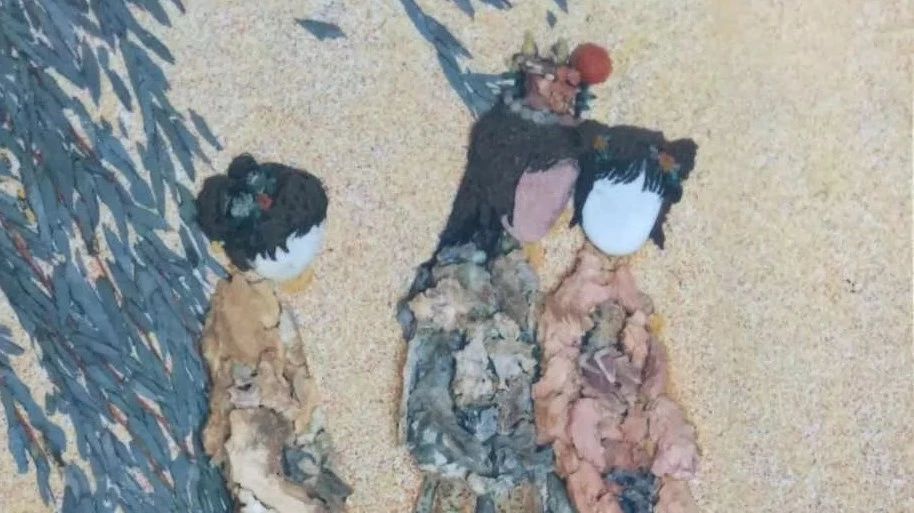 大漠风雨雕石艺 戈壁美石入画来