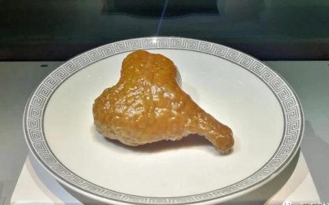 【诗赏雅石】素淡肥甘