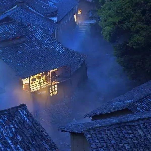 生活在《詩經》裡。
