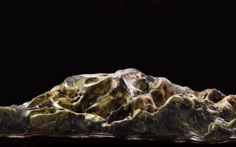 天人合一的古代赏石。