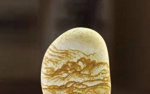 画面石的构图与石形的关系。