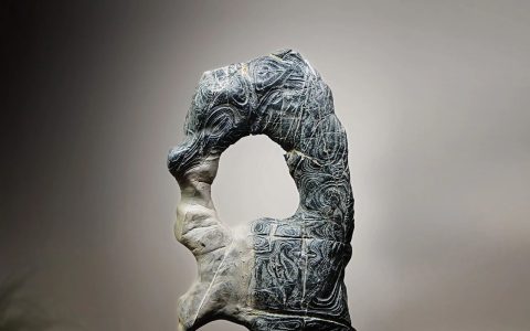 石之所美，在于“藏”。